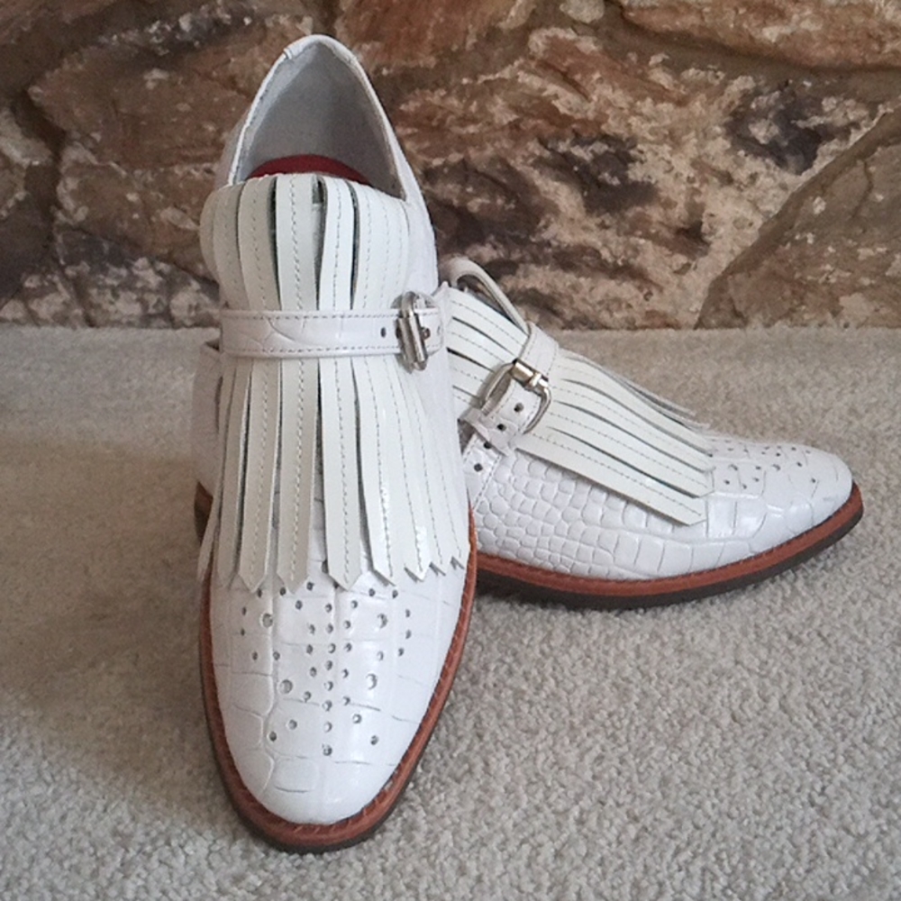 Patricia Mejia, Size: 37, Color: White